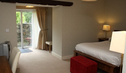 Double Room, Ensuite (Walled Garden with patio)