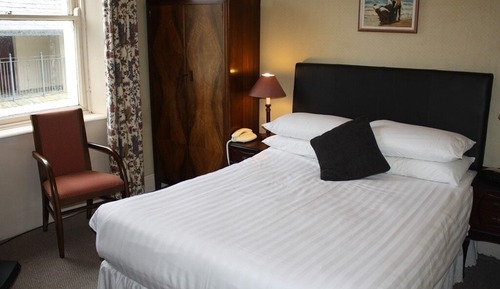 Economy Double Room, Ensuite (Side Main House)