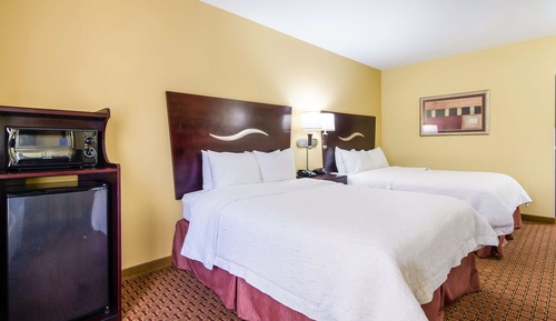Two queen beds non smoking