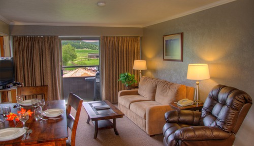 Honeymoon Suite