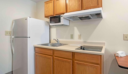 Standard Studio, 1 Queen Bed, Non Smoking, Refrigerator & Microwave