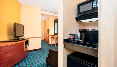 Studio, 1 King Bed with Sofa bed, Non Smoking (Mobility Accessible, Tub)