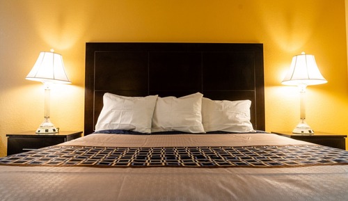 Standard Room, 1 King Bed, Non Smoking