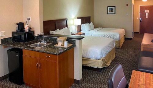 Suite, Multiple Beds, Non Smoking (2 TVs)