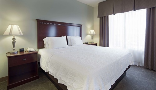 One King Bed Non-Smoking