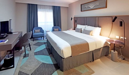 PRESIDENTIAL SUITE w/ BALCONY LAGOON & POOL VIEW
