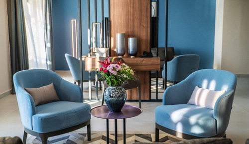 SUPREME ROYALTY SUITE