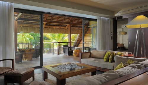 Beachfront Senior Pool Suite (Honeymooners only)