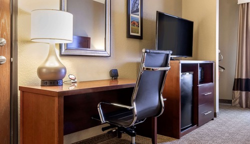 Suite, 1 King Bed with Sofa bed, Accessible, Non Smoking