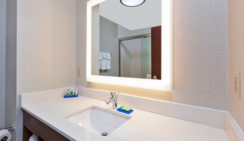 Suite, 1 Bedroom, Accessible (Accessible Tub)
