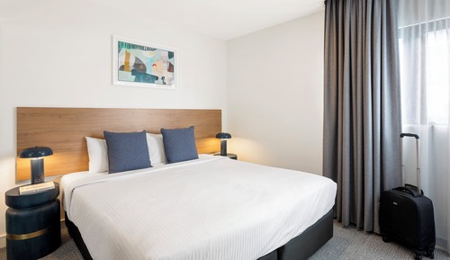 One Bedroom Easy Accessible Executive