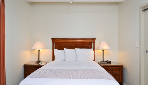 Queen Suite with Balcony