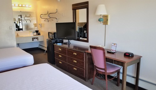 Room, 2 Queen Beds, Non Smoking