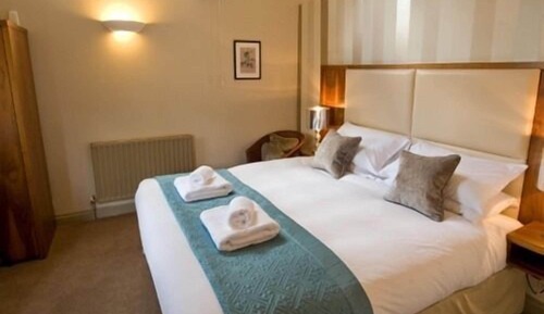 Double Room, Ensuite ((Cherry))