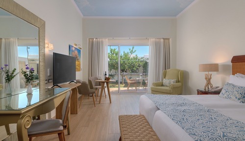 Deluxe Room, Garden View