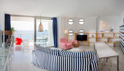 Deluxe Suite (2 Adults)