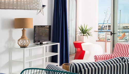 Premium Suite (2 Adults)