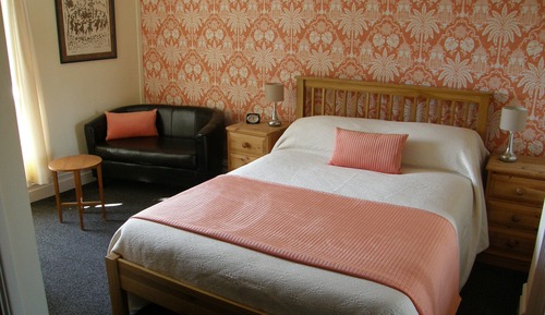 Standard Double Room, Ensuite, Garden View (Gruffudd (Room 4))