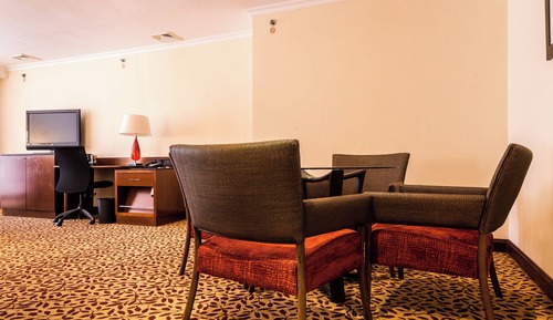 Suite, 1 Bedroom, Non Smoking, Partial Ocean View