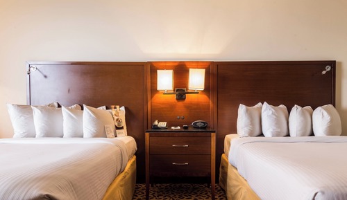 Room, 2 Double Beds, Partial Ocean View