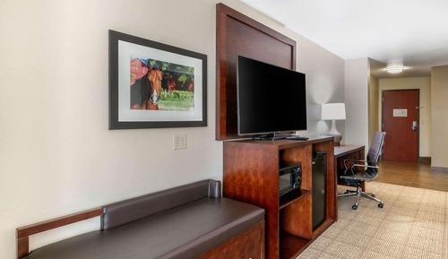 Two Queen Beds Suite - Non-Smoking.