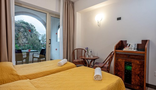 Standard Double Room Single Use (Terrazze)
