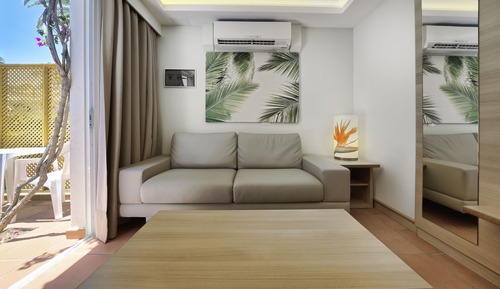 Suite, Terrace, Pool View