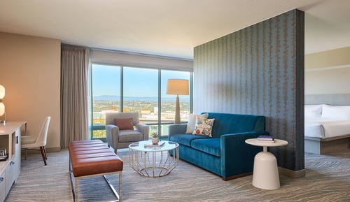 Executive Suite, 1 King Bed with Sofa bed
