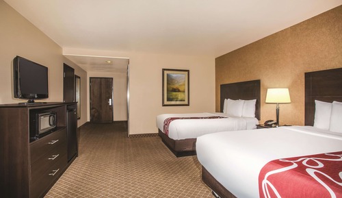 Room, 2 Queen Beds, Accessible, Non Smoking (Mobility/Hearing Impaired Accessible)