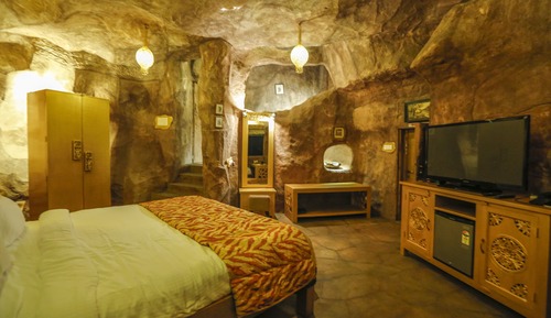 Luxury Cave