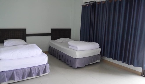 Standard Twin Room with Air Conditioning
