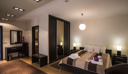 Deluxe Double Room, Garden View