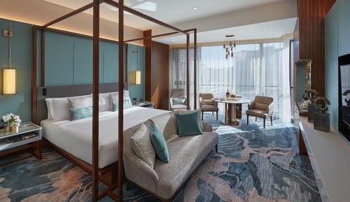 Premier King Room 