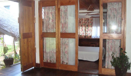 Comfort Room, 1 Queen Bed, Garden View