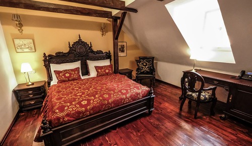 Suite (The Terrace Suite - 110)