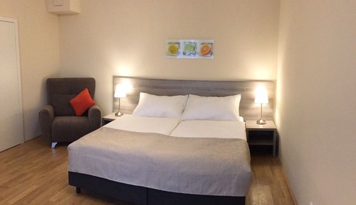 Studio, 1 Bedroom, Kitchen