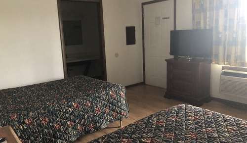 Basic Double Room, 2 Double Beds, Non Smoking