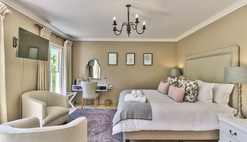 Superior Luxury Suite
