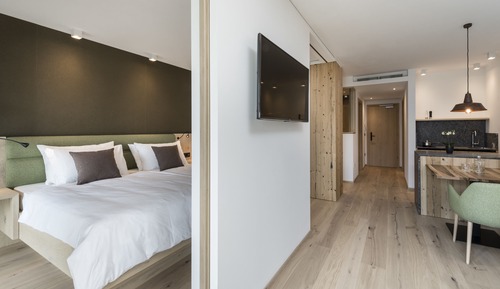 Junior Apartment