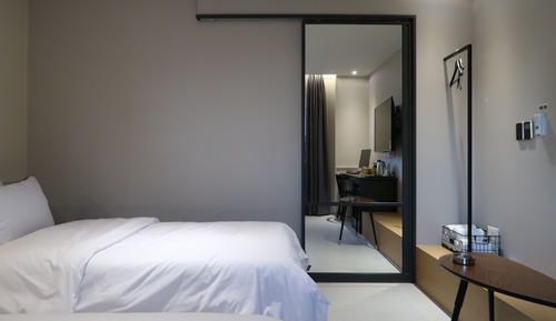 Basic Twin Room