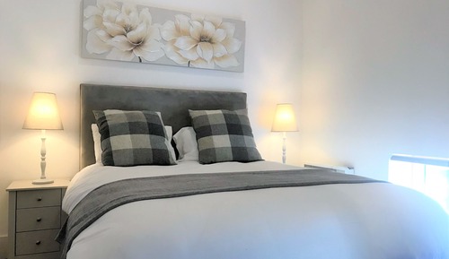 Signature Apartment, 1 Queen Bed, Non Smoking