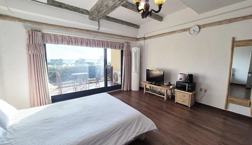 Honeymoon Seaside - No extra futon for child of 6 years old and younger