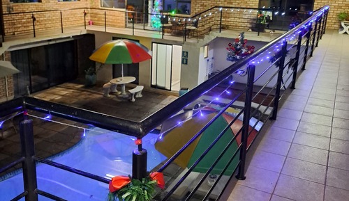 Deluxe Cabin (Unit 4)