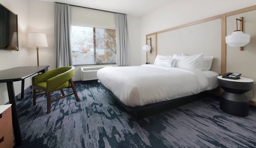 Room, 1 King Bed (Mobility Accessible, Roll-in Shower)