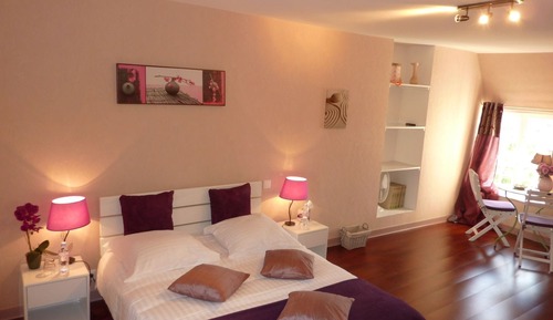 Standard Double Room (Emilia)
