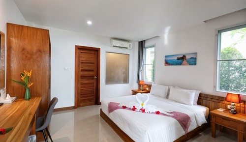 Deluxe Beachfront