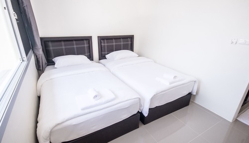 Standard Twin Room 