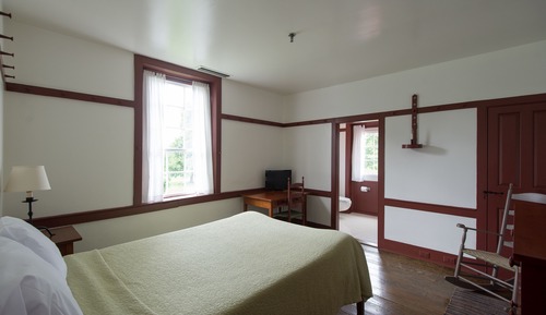 Deluxe Room, 1 Queen Bed