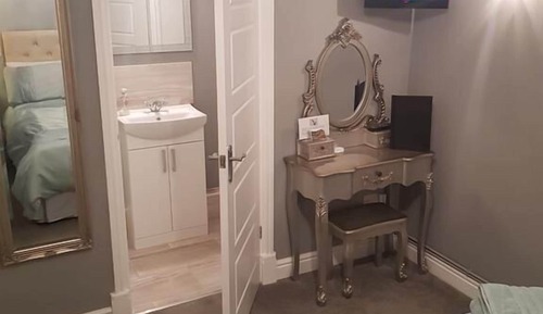 Deluxe Double Room, 1 Double Bed, Non Smoking, Garden View (Ensuite Shower Room)