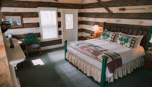 Hill Country Lodge